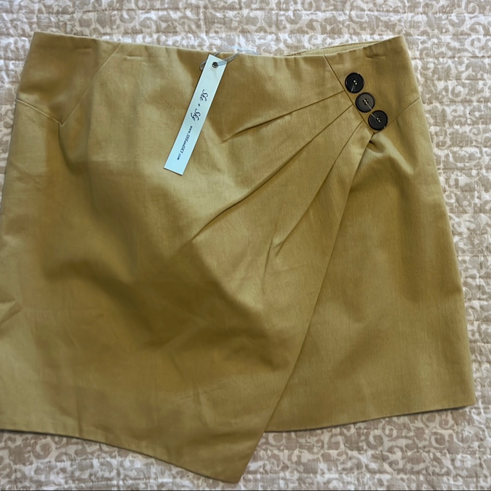 Elegant Tan Women's Skirt